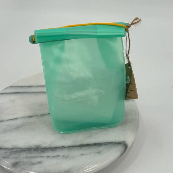 NEW Hip lunch pack in green - Picture 3 of 7